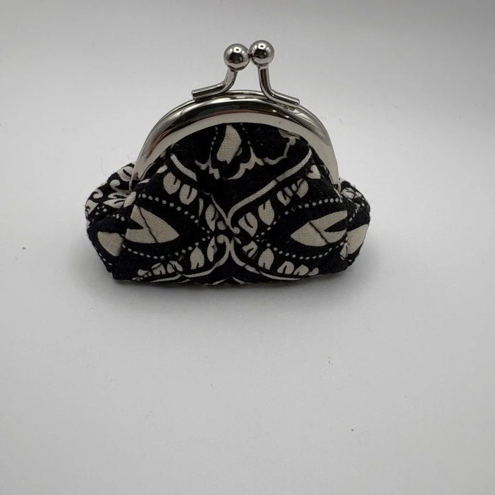 Vera Bradley Retired Barcelona Black White Floral Kisslock Coin Purse Mint